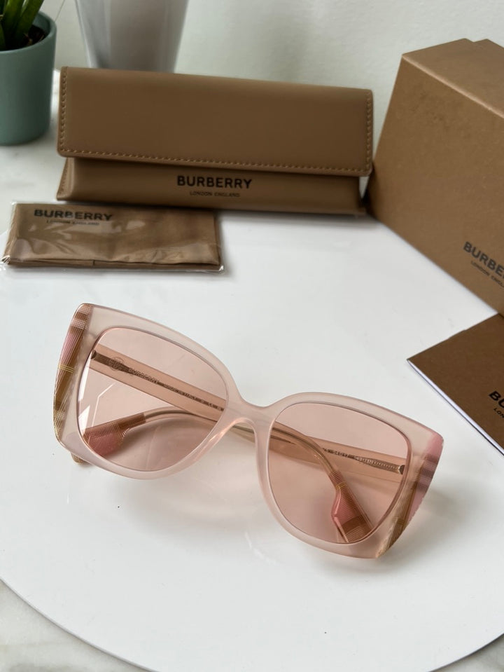 Burberry BE4393 Gafas de sol Meryl en cuadros rosas