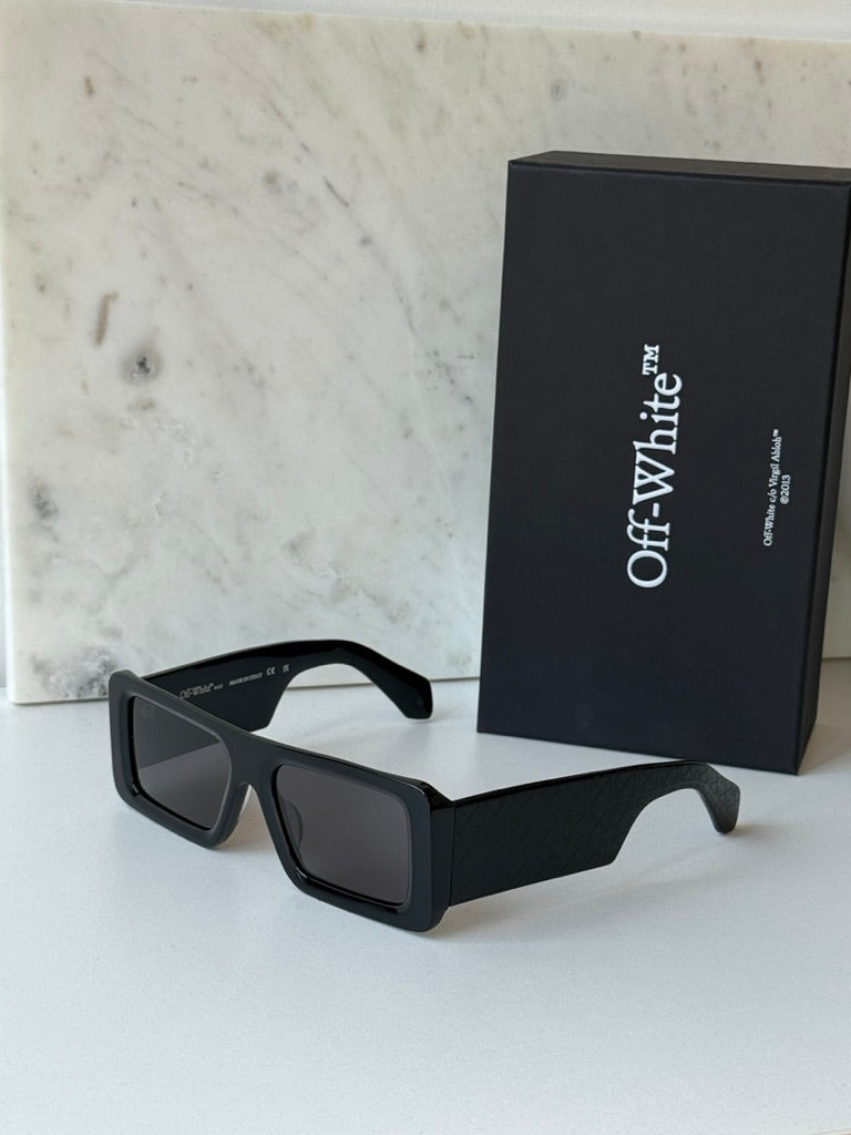 Off White Troy Sunglasses in Black