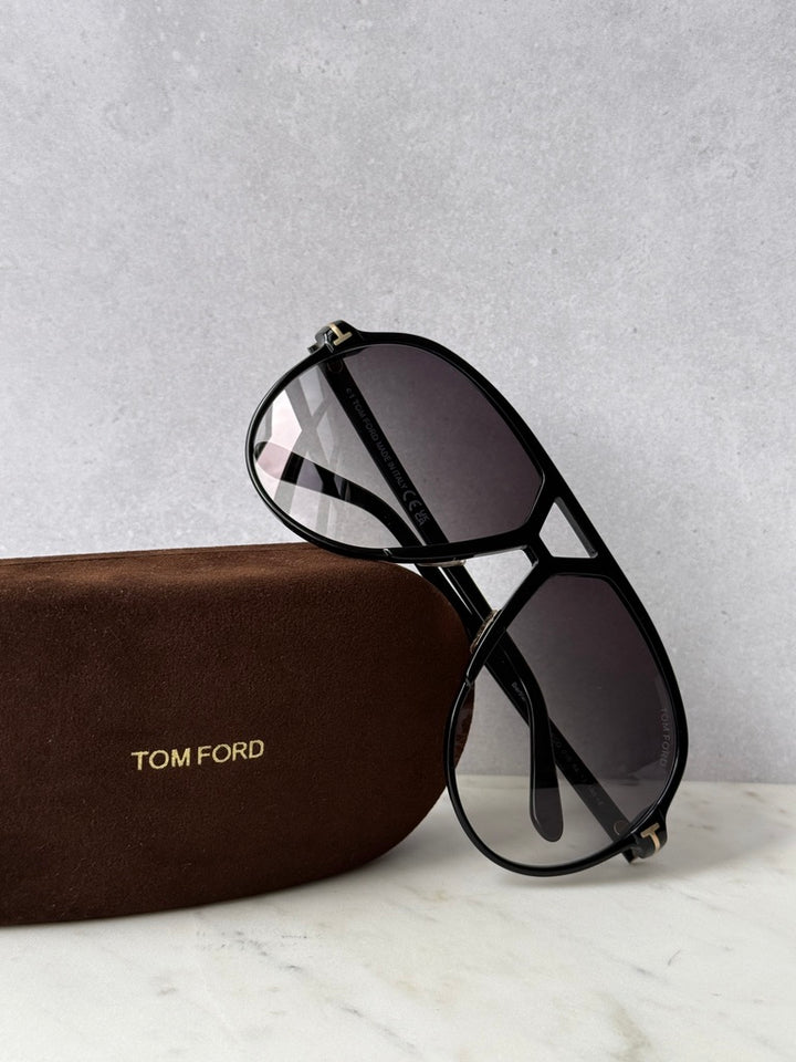 Bertrand FT1061 black aviator sunglasses with dark lenses and gold-tone bridge