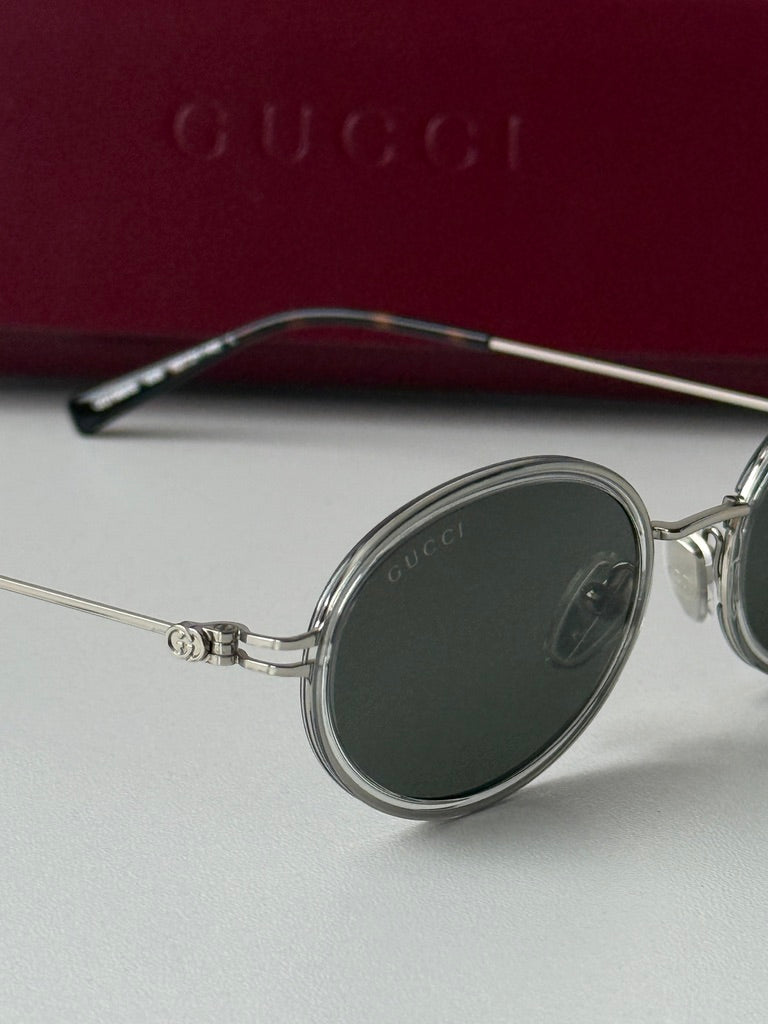 Gafas de sol extragrandes Gucci GG0817S con lentes grises 