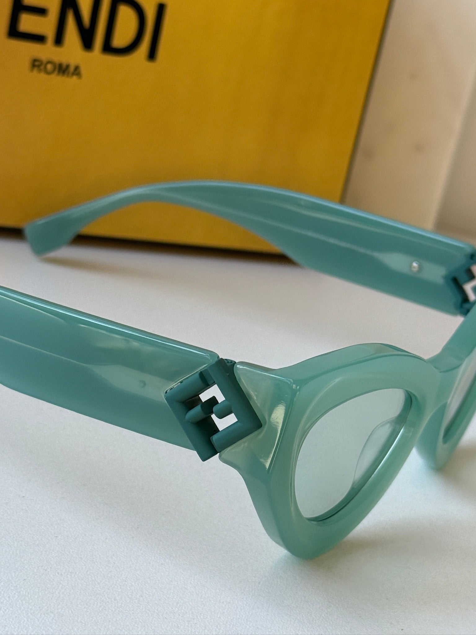 Fendi FF Diamonds FE40146I Cat Eye Sunglasses in | Designer Daydream