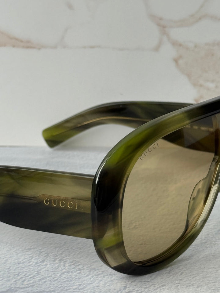 Gucci GG2164S Oversized Aviator Sunglasses in Green
