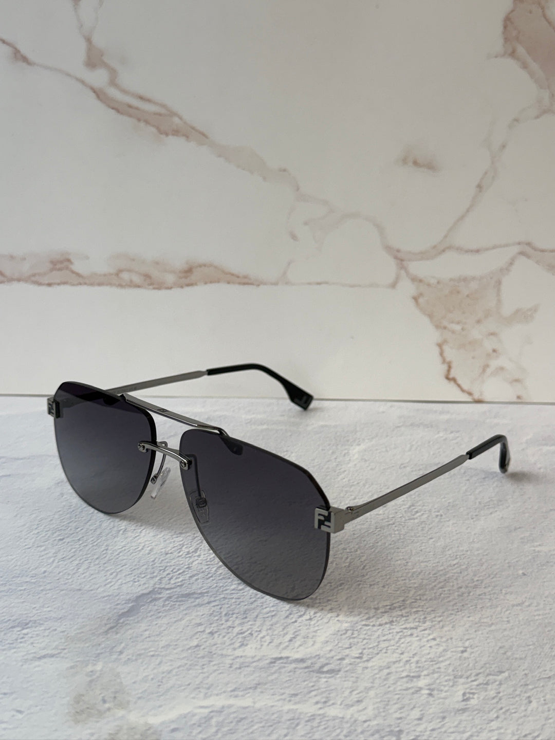 Fendi FE40115U Sky Aviator Sunglasses in Silver