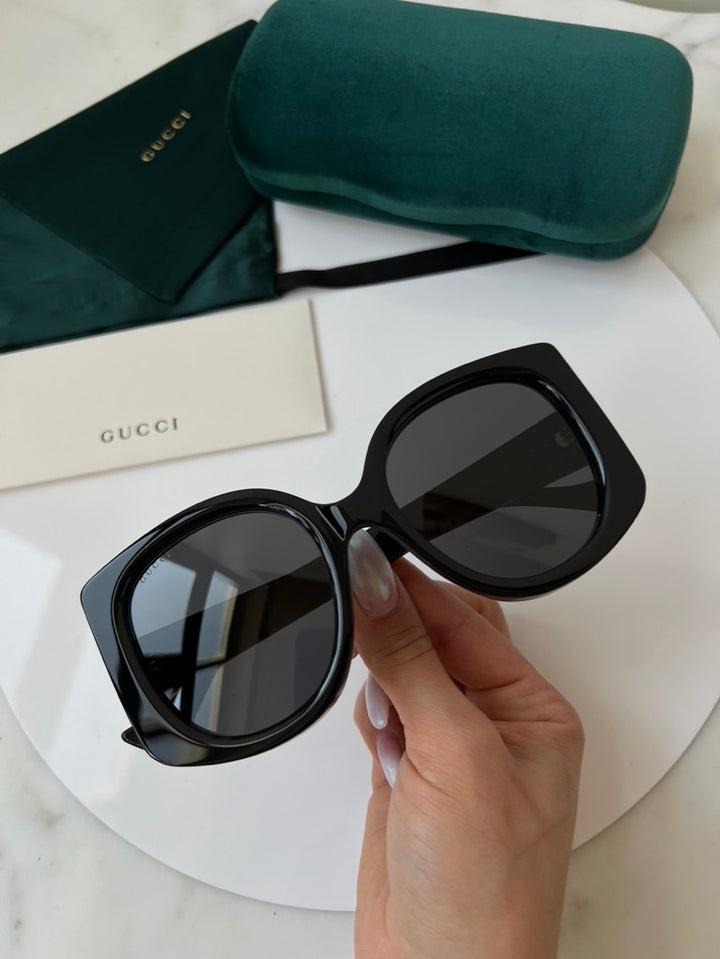 Gucci GG1257S Gafas de sol redondeadas negras con borde grueso