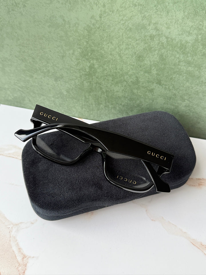 Monturas unisex Gucci GG1429O en negro 