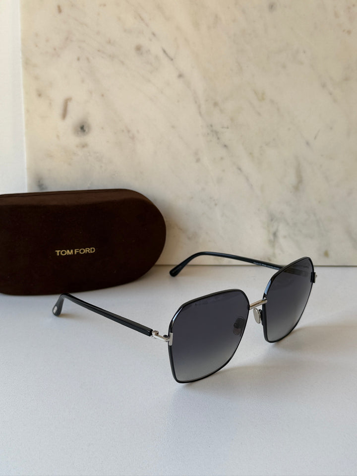 Gafas de sol negras con diseño de mariposa Sandrine de Tom Ford