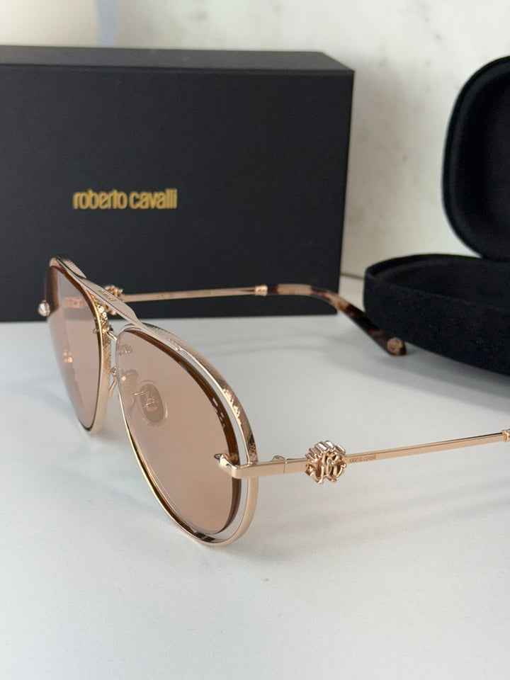Gafas de sol ovaladas de pierna baja en negro Gucci GG1235S