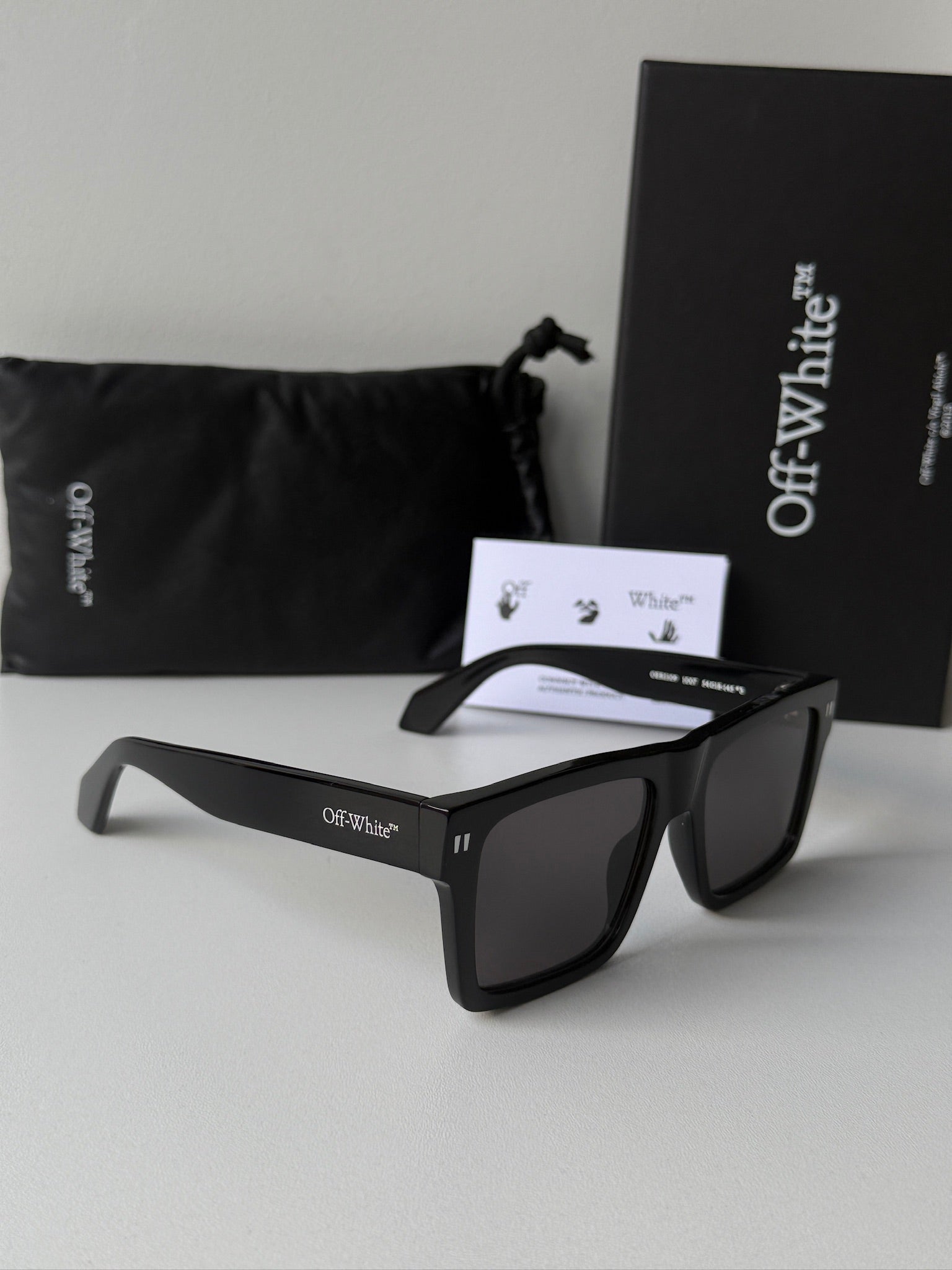 Off White Lawton Sunglasses in Black – Designer Daydream