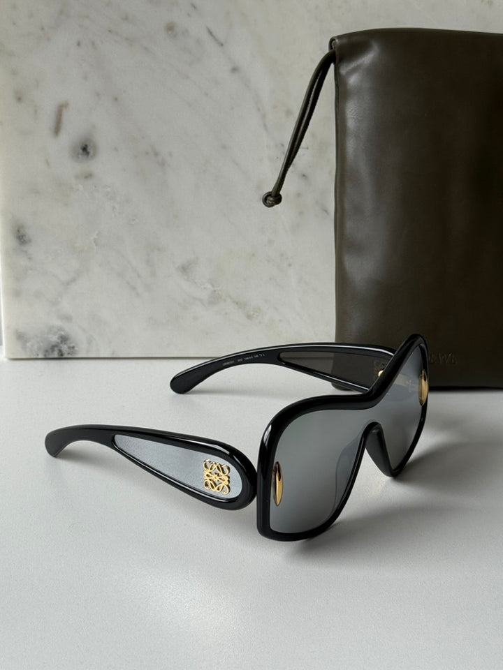 Loewe LW40131I Wave Mask Sunglasses in Black Silver Mirror