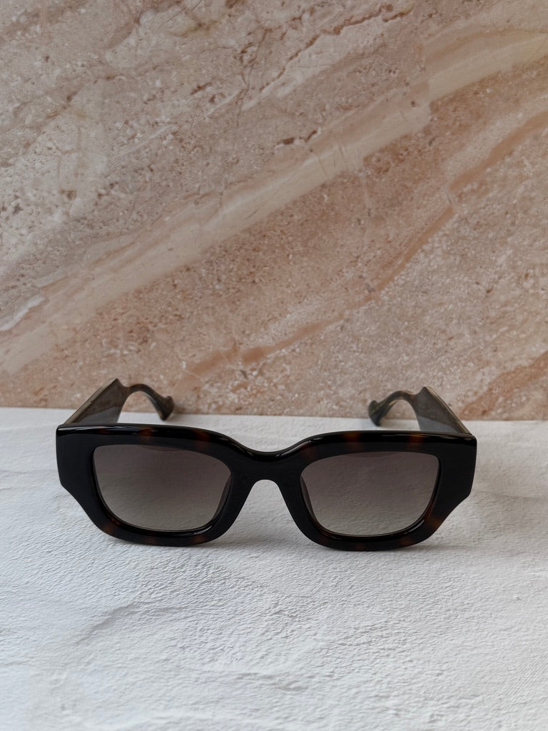 Gafas de sol con máscara de lente rosa Gucci GG1436S