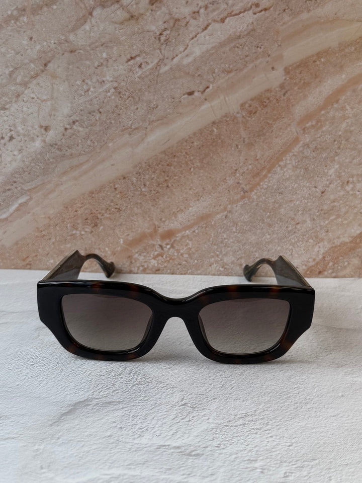 Gafas de sol con máscara de lente rosa Gucci GG1436S
