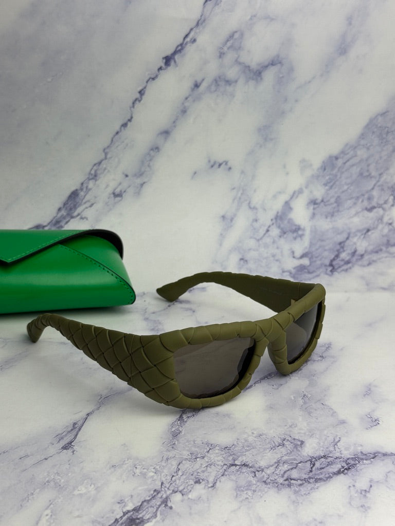Bottega Veneta BV1303S Braided Sunglasses in Olive Green