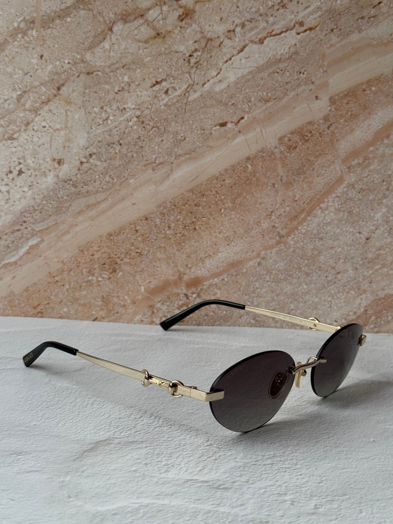Gafas de sol extragrandes Gucci GG0817S con lentes grises 