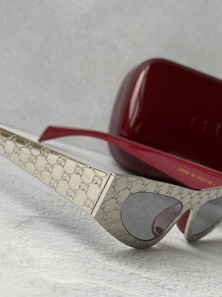 Gafas de sol extragrandes Gucci GG0817S con lentes grises 