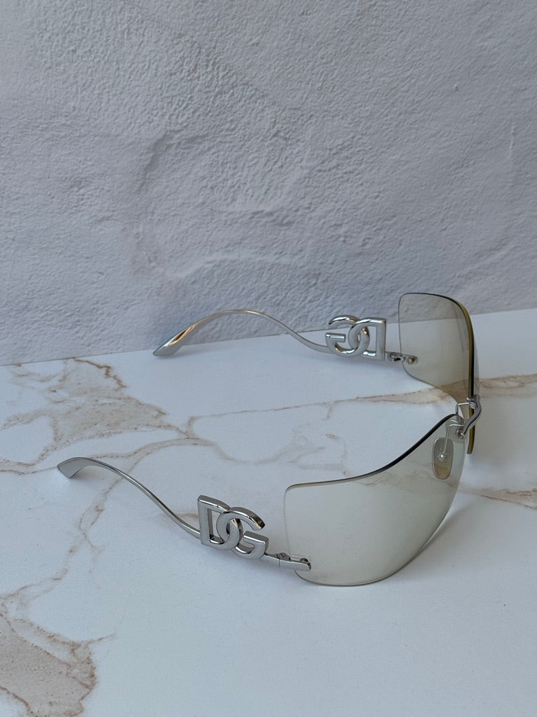 Dolce &amp; Gabbana DG2298B Gafas de sol con escudo negro cristalino 