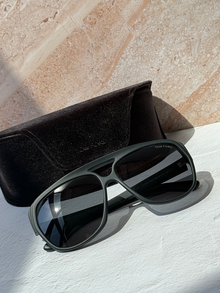Gafas de sol negras con diseño de mariposa Sandrine de Tom Ford