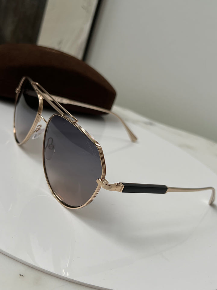 Tom Ford Andes TF670 Sunglasses in Gold
