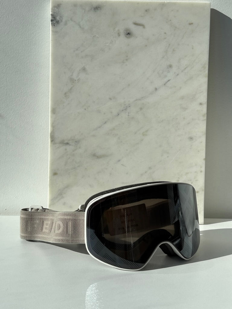 Fendi FE40152U Grey Logo Mirror Ski Mask