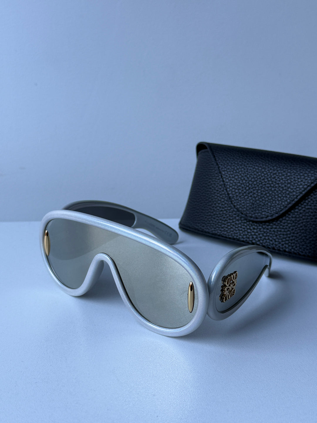 Loewe LW40108I Wave Mask Sunglasses in Light Grey