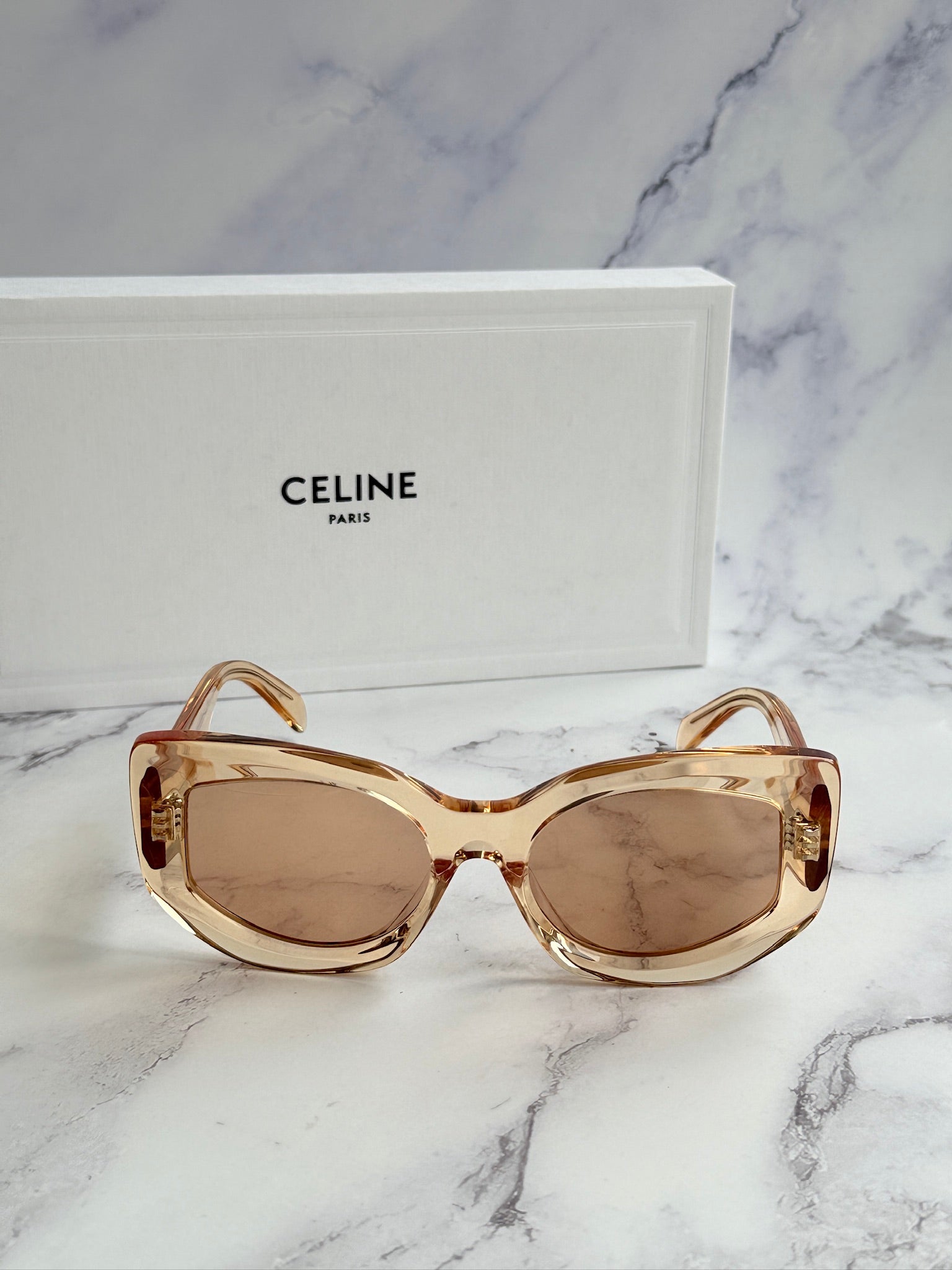 Celine CL40277F Bold Dot Orange Sunglasses – Designer Daydream