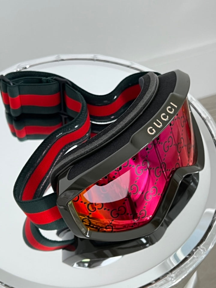 Gafas de máscara de esquí con espejo Gucci GG1210S verde rosa