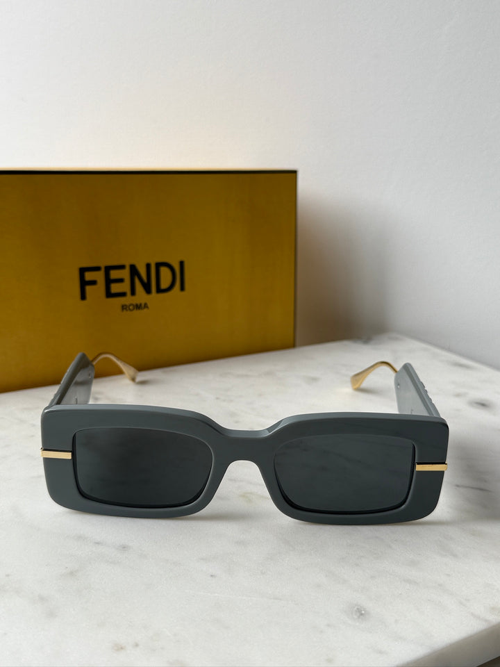 Fendi FE40133I Fendigraphy Grey Square Sunglasses