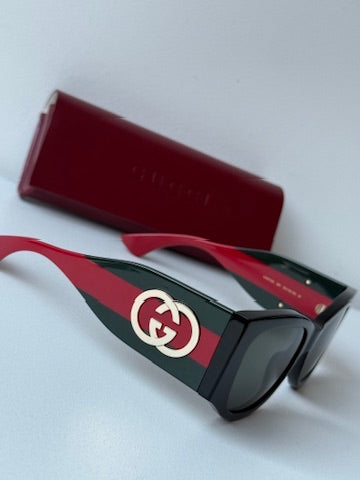 Gafas de sol extragrandes Gucci GG0817S con lentes grises 