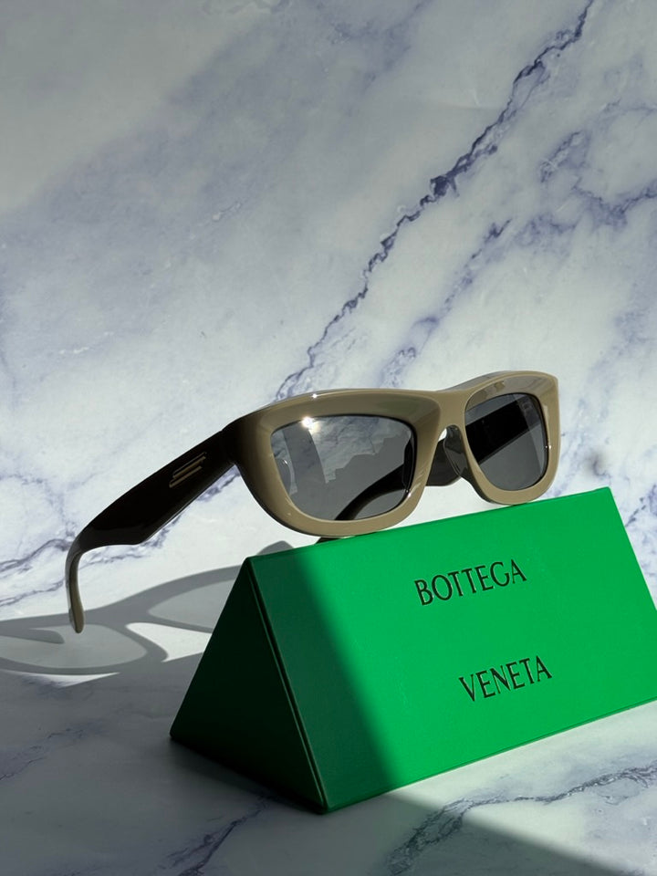 Bottega Veneta BV1326S Wrap Sunglasses in Brown