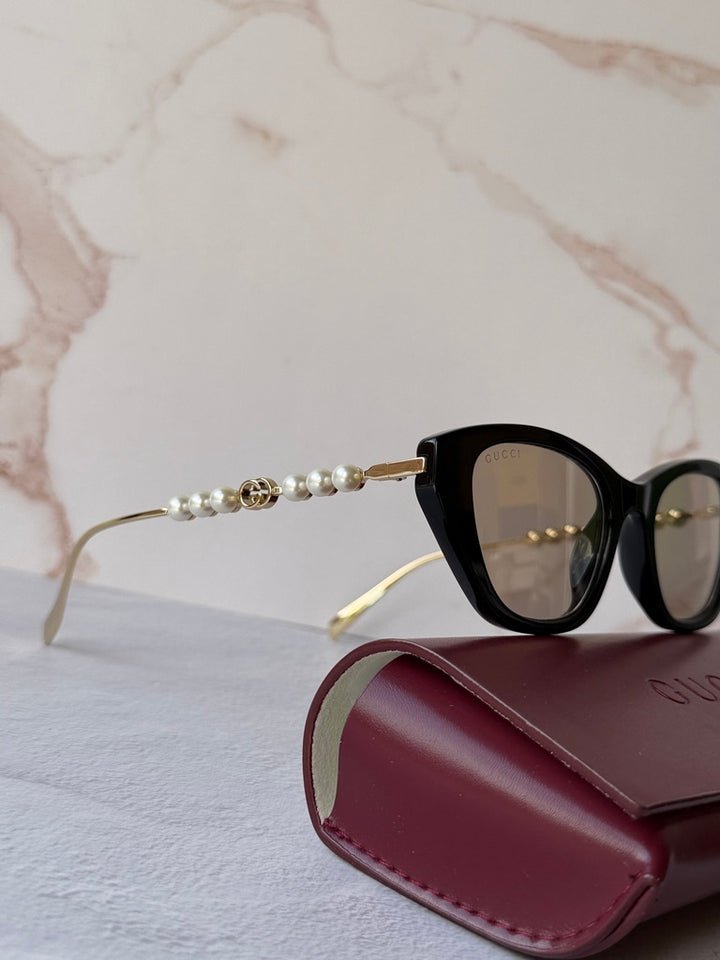 Gucci GG1968S Cat Eye Pearl Sunglasses in Black Mirror