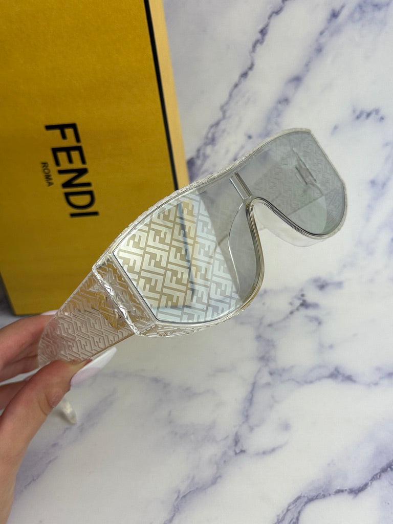 Fendi FE40128I Mask Sunglasses in Monogram Logo Transparent