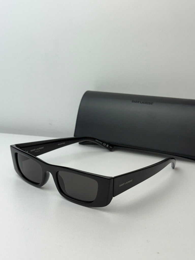 Saint Laurent SL553 Slim Sunglasses in Black – Designer Daydream