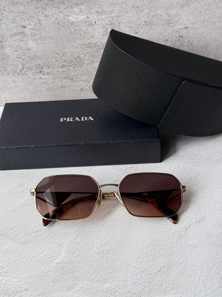 Gafas de sol Prada PR A51S en espejo azul dorado 