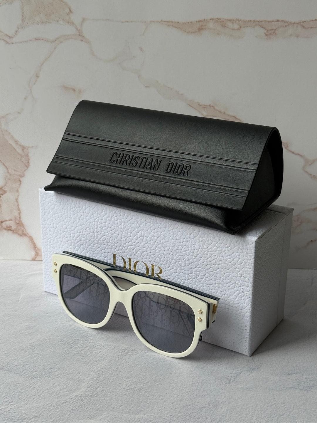 Dior Pacific B2F Rounded Sunglasses in White Mirror