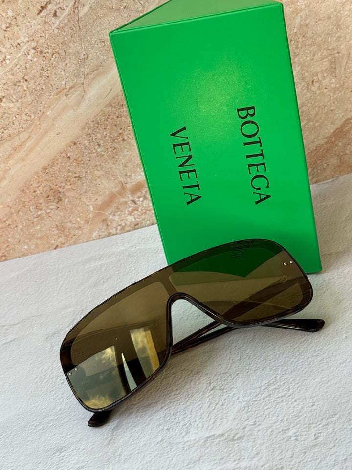 Bottega Veneta BV1176S Gafas de sol negras