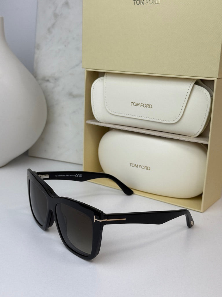 Tom Ford FT6069-B Clip On Square Sunglasses in Black