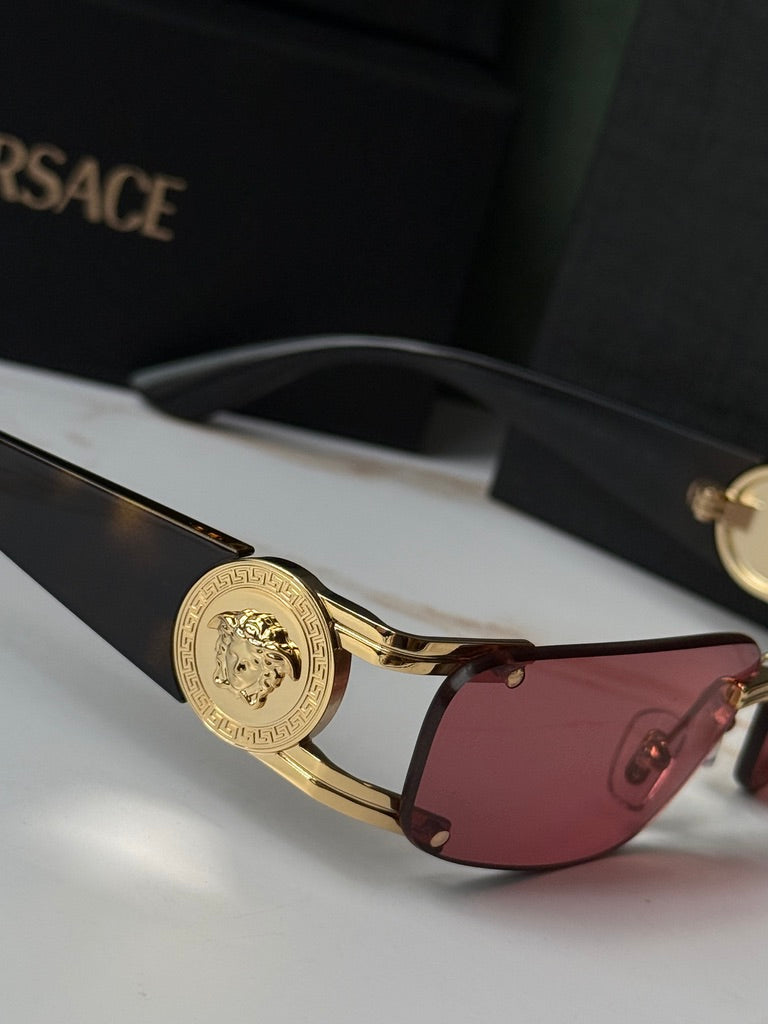Versace Gafas de sol VE2258 Shield en espejo dorado rosa