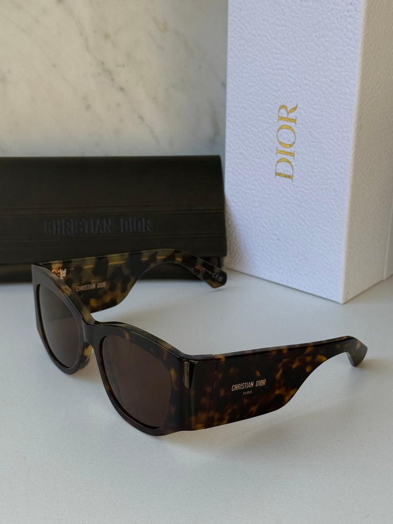 Dior DiorNuit S1I Oversized Sunglasses in Havana Brown