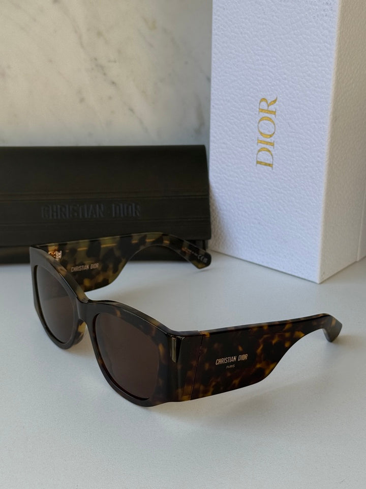 Dior DiorNuit S1I Oversized Sunglasses in Havana Brown