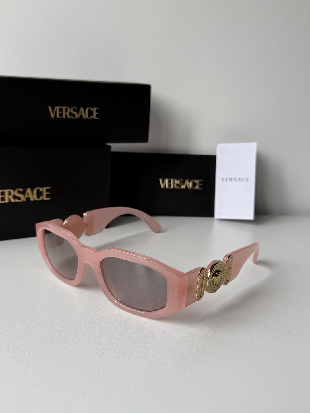 Versace VE4361 Gafas de sol Biggie en oro negro