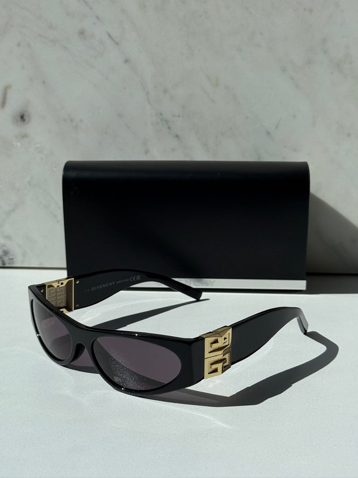 Givenchy GV40055I Sunglasses in Black