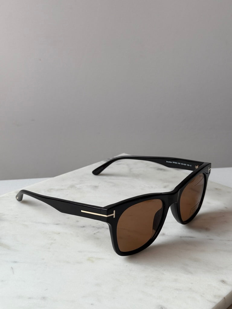 Tom Ford Brooklyn FT0833 Sunglasses in Black