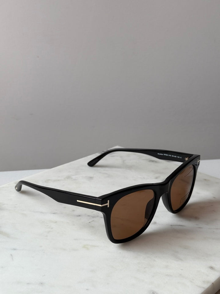 Tom Ford Brooklyn FT0833 Sunglasses in Black