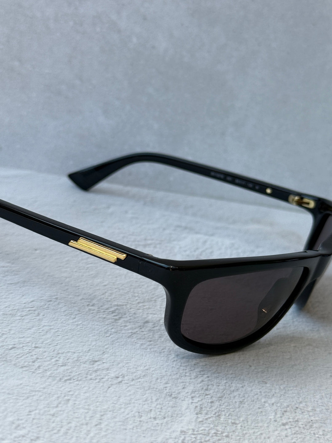 Bottega Veneta BV1327S Wrap Sunglasses in Black