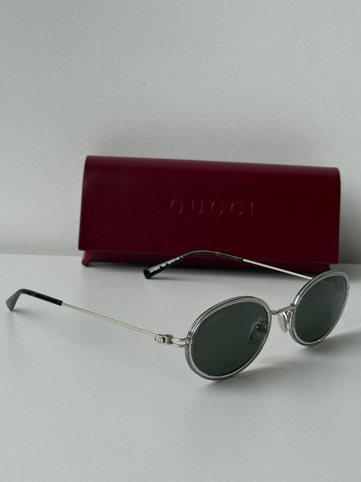 Gafas de sol extragrandes Gucci GG0817S con lentes grises 
