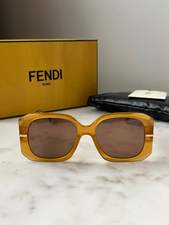 Fendi FE40065I Oversized Sunglasses in Orange