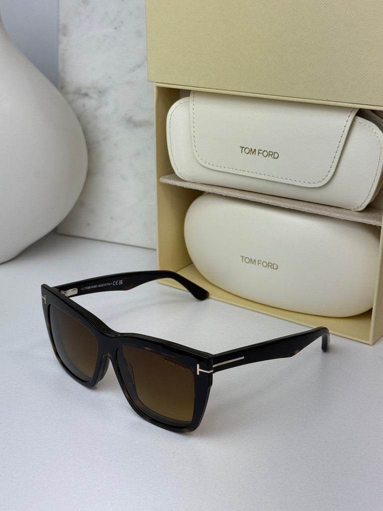 Tom Ford FT5690-B Gafas de sol con clip