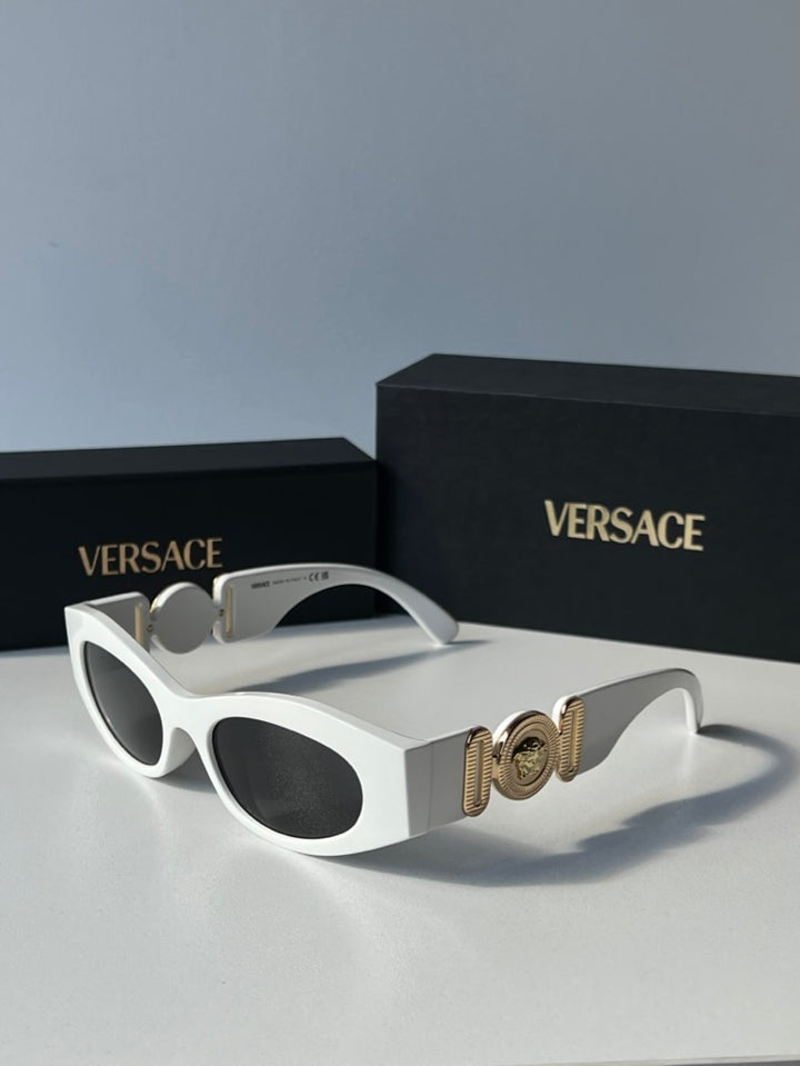 Versace Gafas de sol VE2258 Shield en espejo dorado rosa