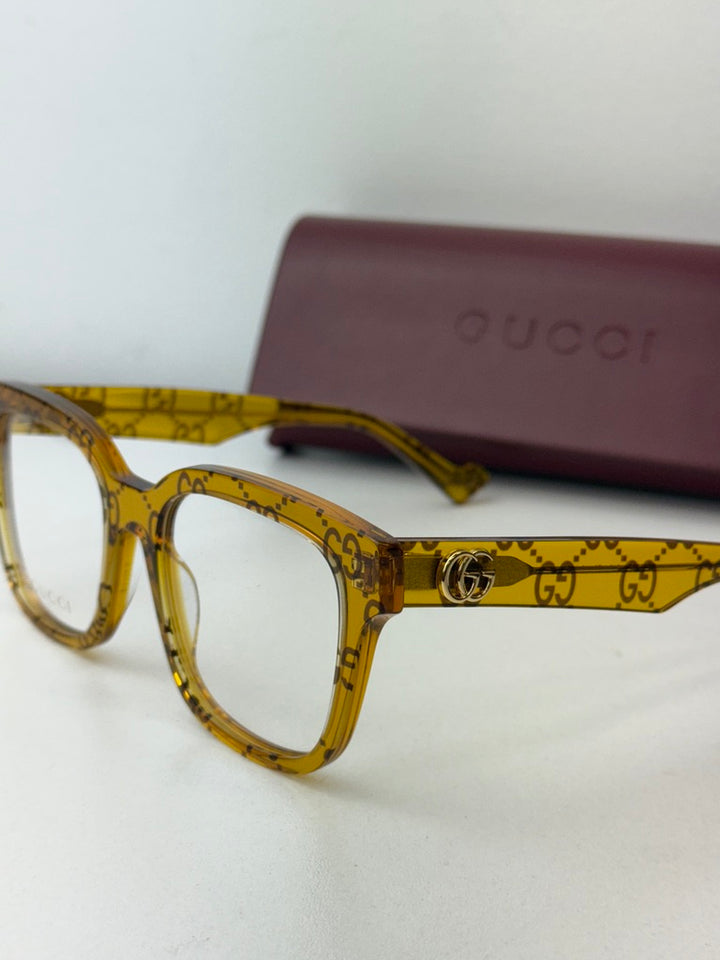 Monturas cuadradas Gucci GG0958O en negro 