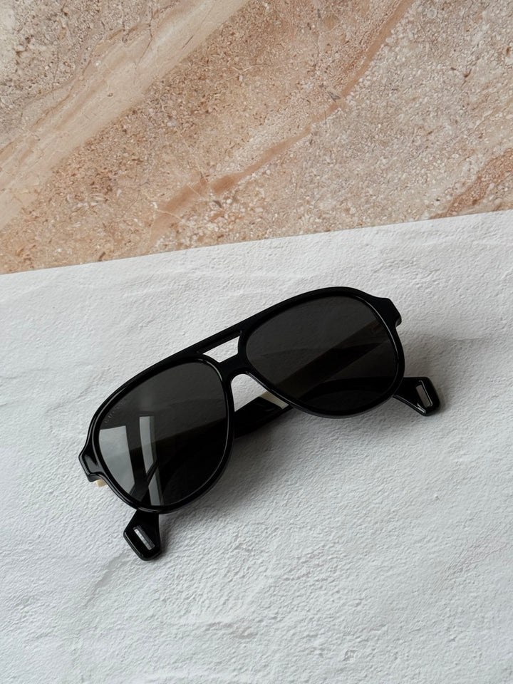 Gucci GG0463S Gafas de sol de aviador polarizadas negras 