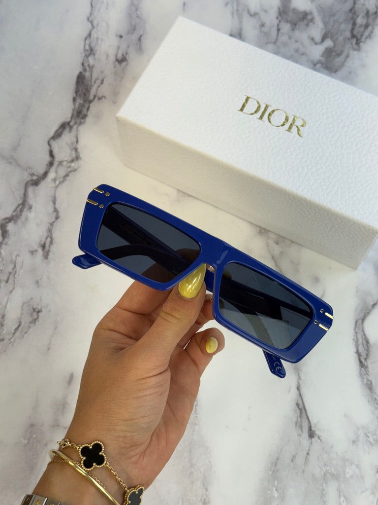 Dior DiorSignature S2U Sunglasses in Blue – Designer Daydream